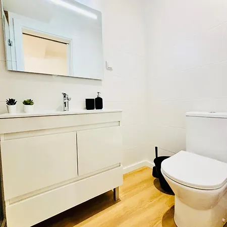 Apartment Luxury Flat, Perfect And Ideal For Tourists