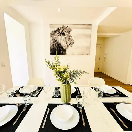 Luxury Flat, Perfect And Ideal For Tourists דירה